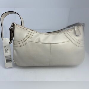 Liz Claiborne Crazy Horse Ivory Beacon Handbag